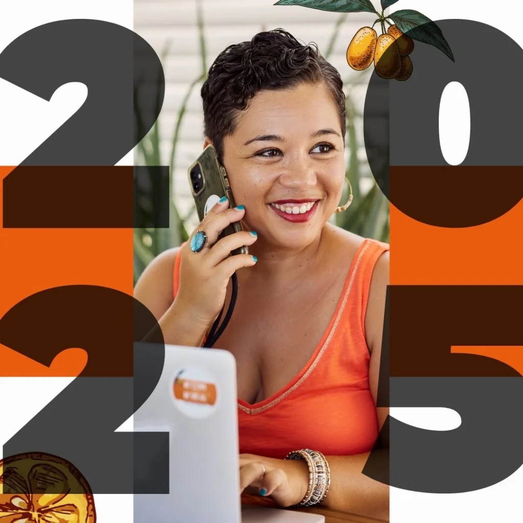 Anne-Gaëlle Bénard, au téléphone à son bureau